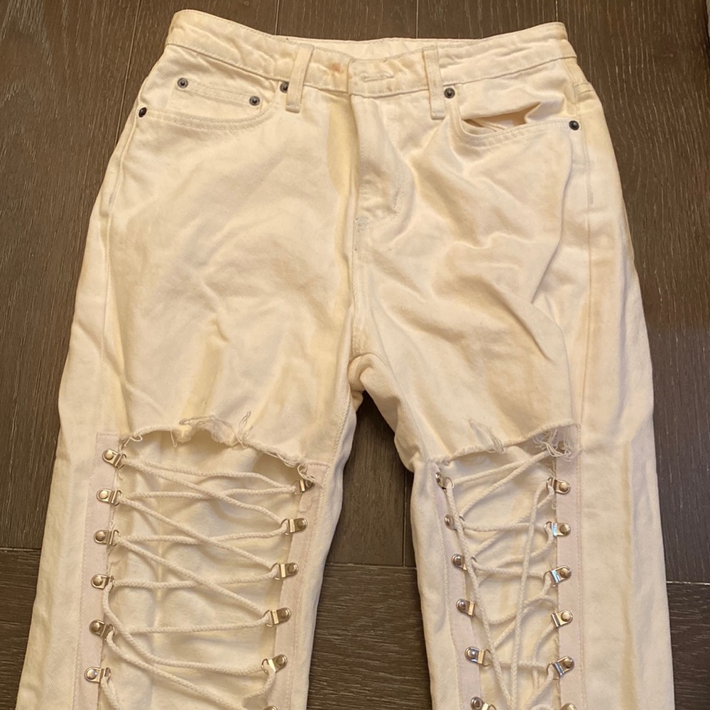 CARMAR white lace up boyfriend jeans size 26